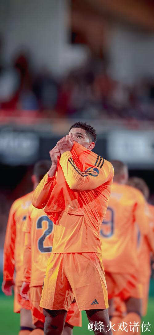 官方:贝林厄姆当选西甲12月最佳 5战造7球 官方:贝林厄姆当选西甲12月最佳 5战造7球